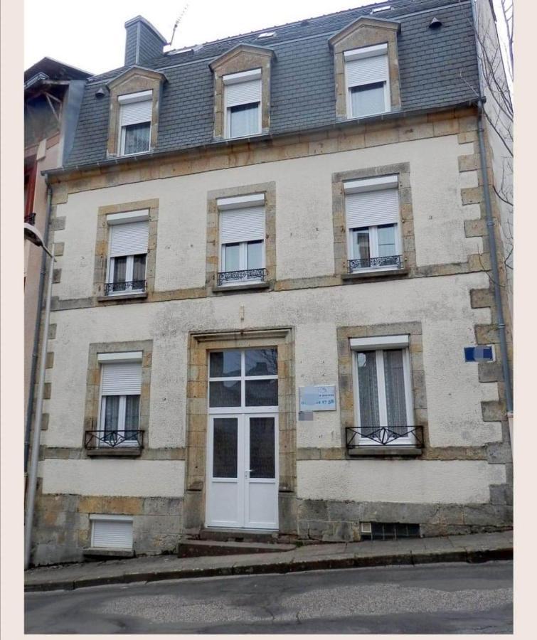 Le Nid Douillet Rustique Linge Fourni Apartment La Bourboule Exterior photo